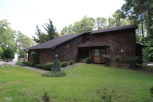 560 Riverbend Rd