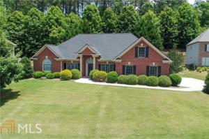 105 Waters Lake Ln