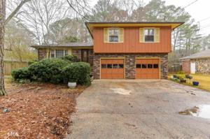 2344 Carnes Rd