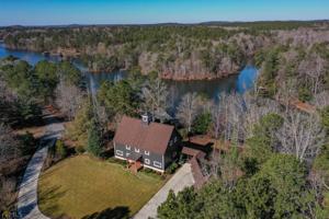 140 Bonnie Dr
