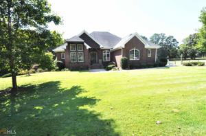 904 Hillcrest Rd