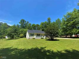 695 Waterview Dr