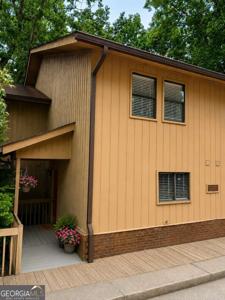 1702 Pine Tree Drive, Buford GA 30518