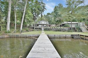 233 Pinetree Road
