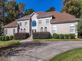 2015 Pine Forest Court