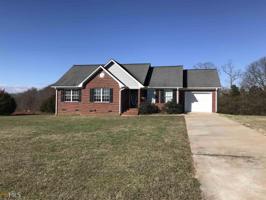 124 Whispering Creek Trl