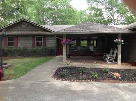 205 Ester Cir