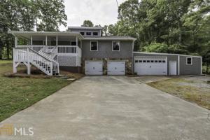 494 Victoria Rd