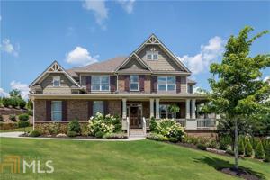 105 Clubhouse Ln