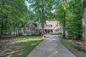 108 Long Shoals Way