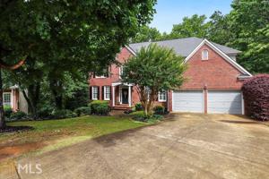 121 Willow View Ln