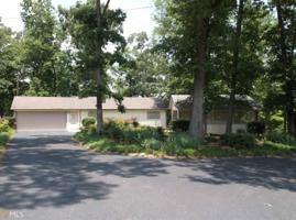 215 Foxtail Dr