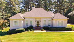 1034 Riverside Dr