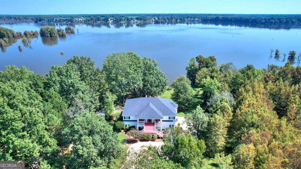 Image 1: Island Home Overlooking The Main Body