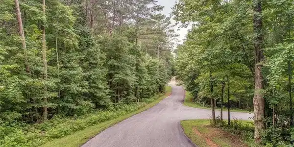 261 Deerhorn Drive