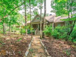 521 Wedgewood Dr