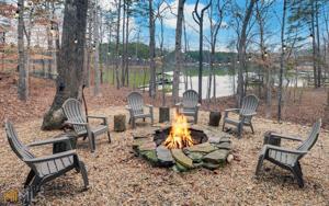 262 River Point Road