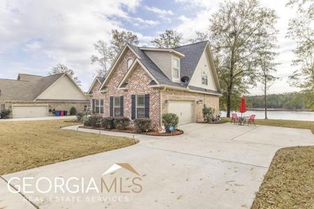 326 Willow Cove Court