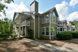 416 Berkeley Woods Dr
