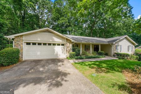 2236 Chimney Springs Drive, Marietta GA 30062