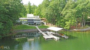 87 Ivy Ln