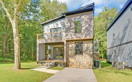 22 Crestwood Drive