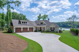 103 Farriers Lane
