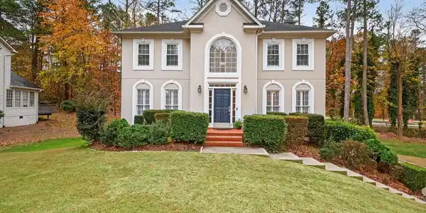 222 Mossy Place, Alpharetta GA 30005