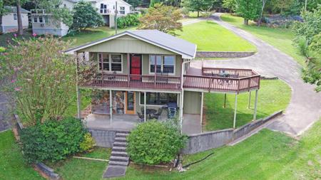 400 Whippoorwill Circle