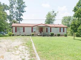 171 Weavers Lake Front