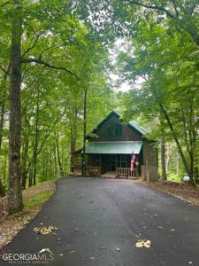 1100 Lakeland Drive