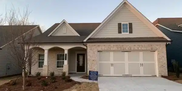 1447 Bluffs Ridge Way