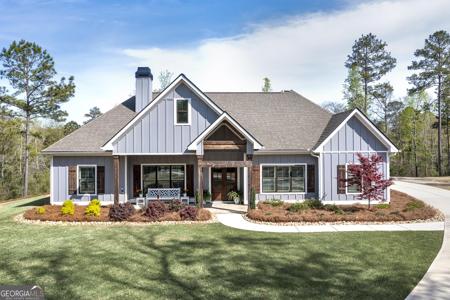 40 Peninsula Drive