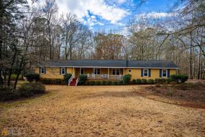 209 Lakeshore Way