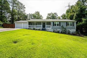 1726 Christophers Trce