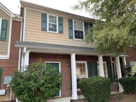 4905 Robinson Sq