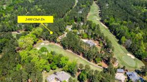 2480 Club Dr