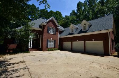 110 Hunters Ridge Dr