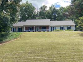 113 Colonial Ct
