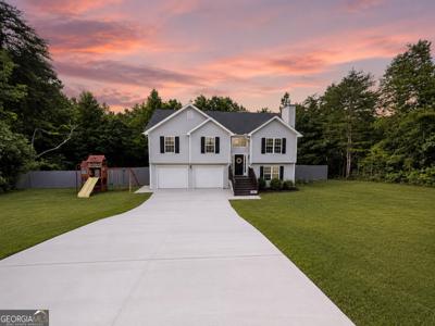 5510 Latham Manor Drive, Gainesville GA 30506