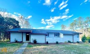 203 NW Admiralty Way
