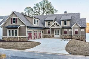570 Clearwater Landing