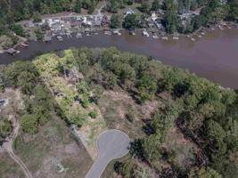 123 River Point Road
