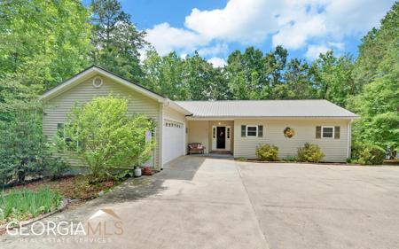 219 Pine Tree Trace