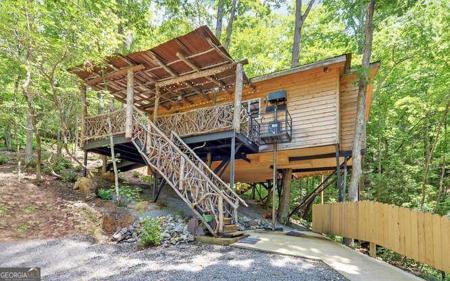 605 White Street, Hiawassee GA 30546