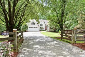 543 Victoria Road