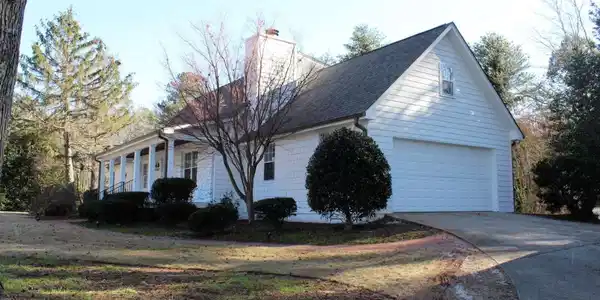 4275 Webb Bridge Road