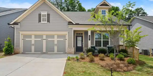 207 Hickory Bluffs Parkway, Canton GA 30114