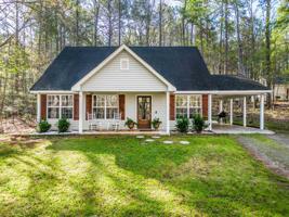 146 E Riverbend Dr