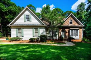 107 Woodchase